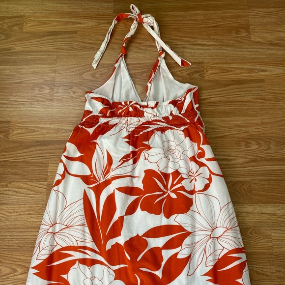 🌷3/$25🌷 Roxy Halter dress - Picture 2 of 3
